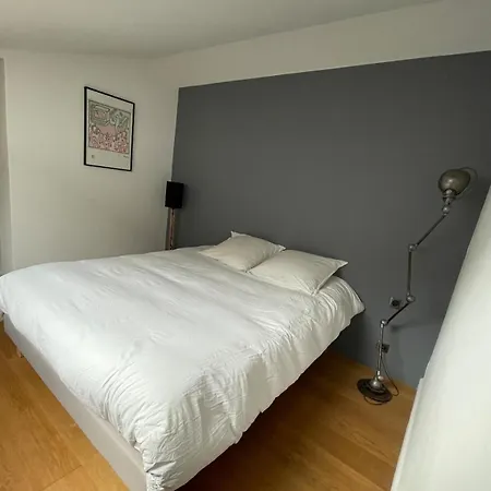 Très Beau Duplex, 2 Chambres, Parking Privé, à 5 Minutes Apartamento