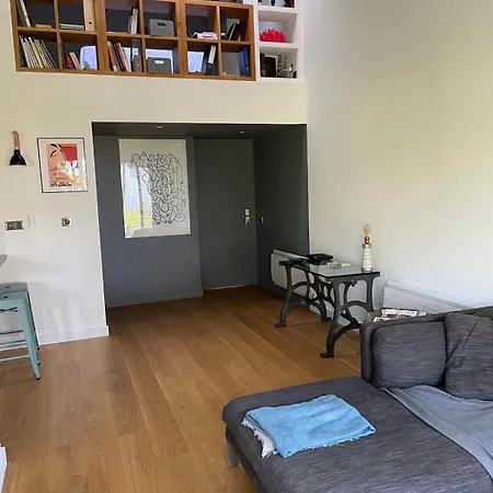 Très Beau Duplex, 2 Chambres, Parking Privé, à 5 Minutes Sainte-Maxime
